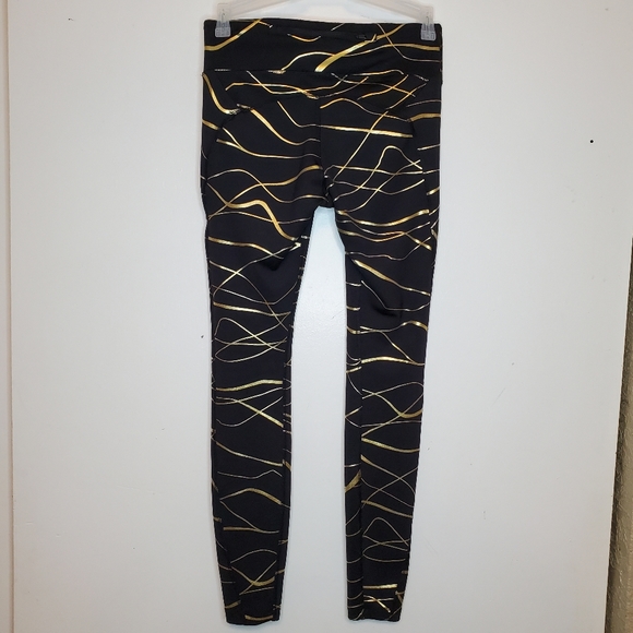 SOLD!❌ More items in my closet❤️ - Picture 7 of 16